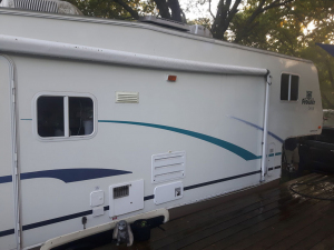 Jul-4-19-Camping-Trailer-Cleaned-4