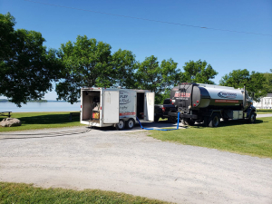 Jun-17-20-Wash-Trailer-Fillup-on-location