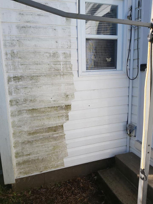 May-23-20-Viyl-Siding-Cleanup-2
