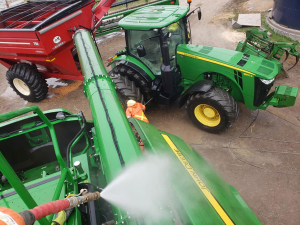 Nov-22-20-Farm-Equipment-Wash-Day-5